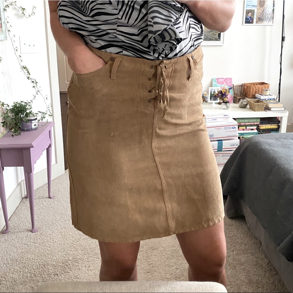 3/10$🍁Brown Suede Skirt